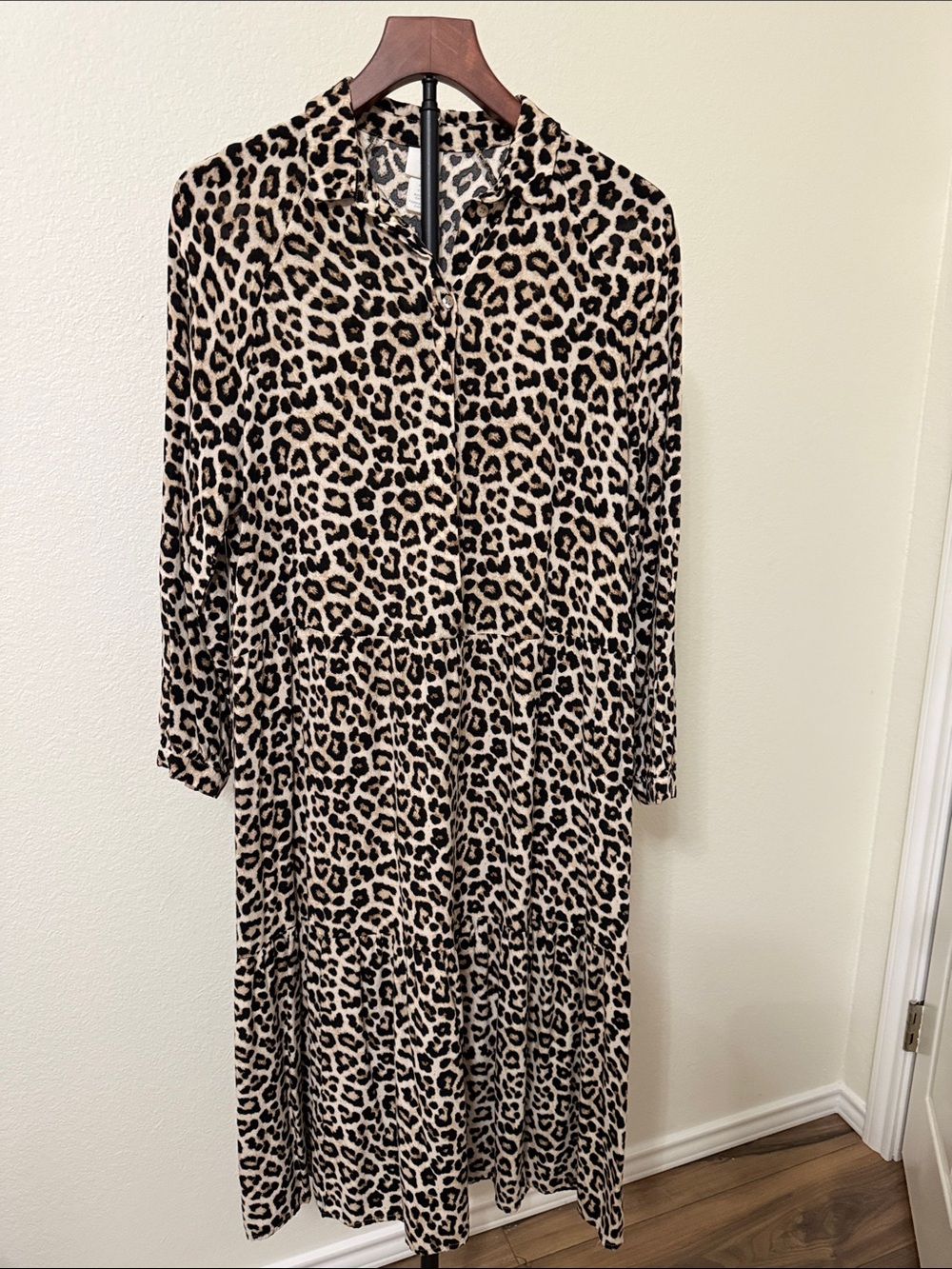 Leopard Print Long Sleeve Midi Dress - Beige and Black